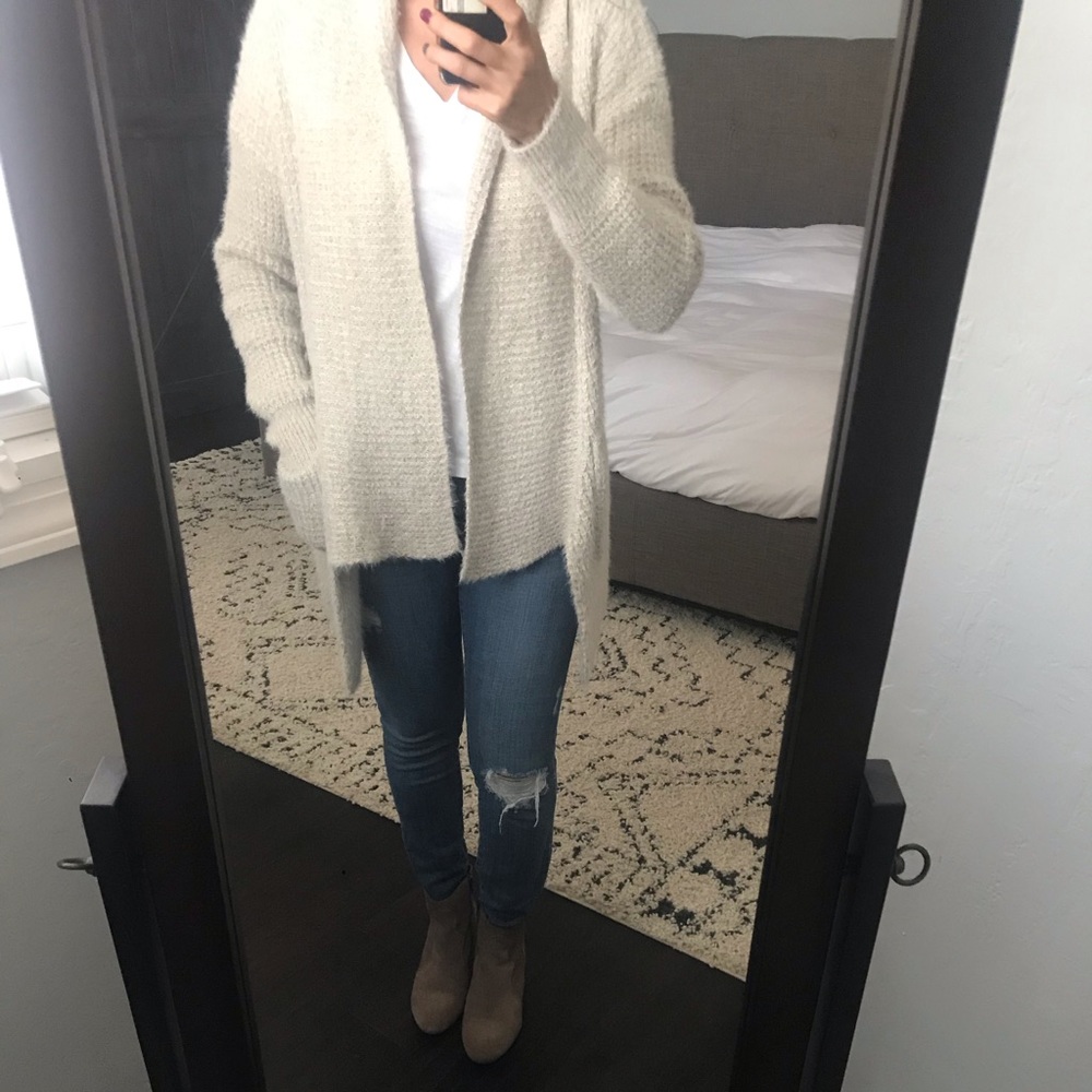 Vici beige cardigan - Fall Dream!